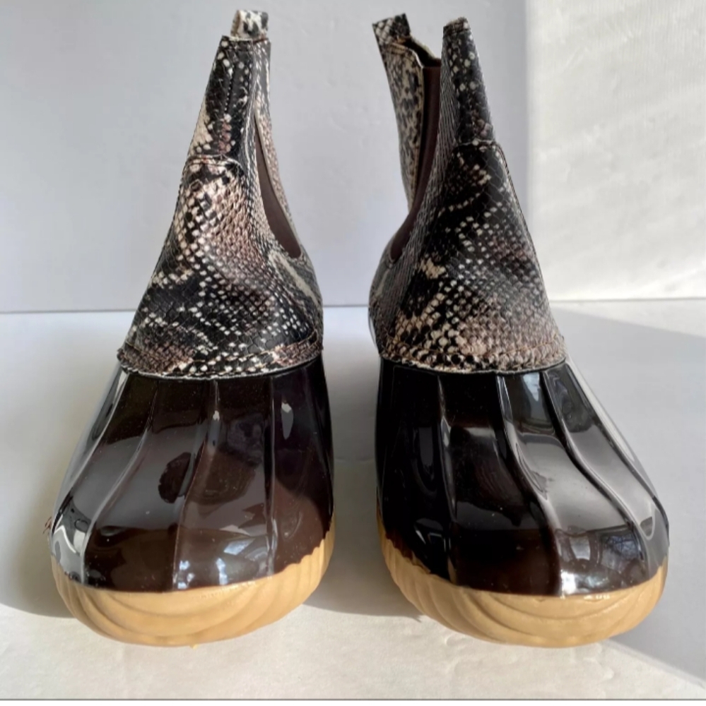 SOHO Elite Ladies Ankle Boots Snakeskin RubberRain Camouflage Size 10 EUC